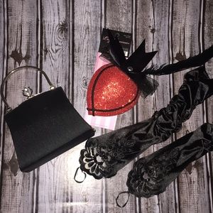 Retro Fastener, Gloves and Purse